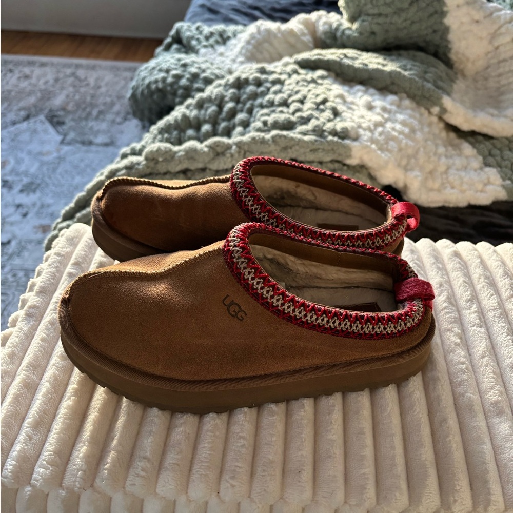 UGG Tan Slippers with Red Accent